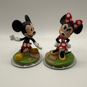 Disney Infinity 3.0 Bases with Green and Brown Accents